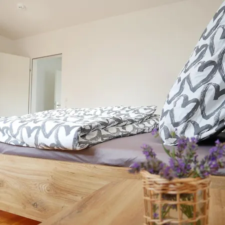 Barbara Stauder * 博登海姆